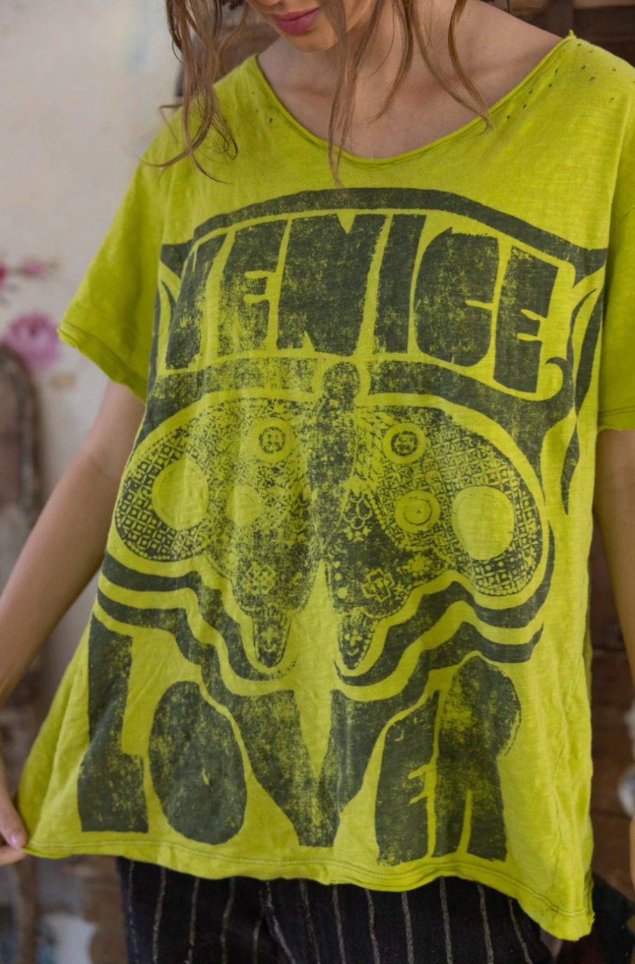 Venice Lover Butterfly Tee - Yellow Plum