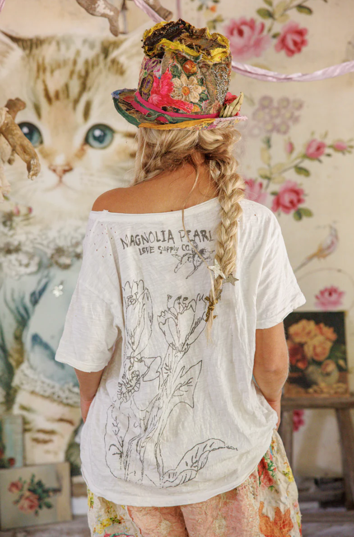 Stay Bewildered Tee - True