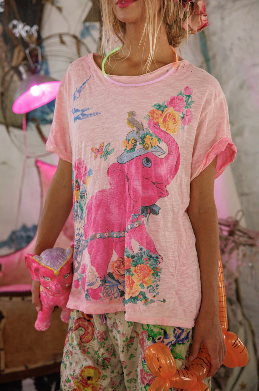 Special Delivery Tee - Azalea Dip Dye