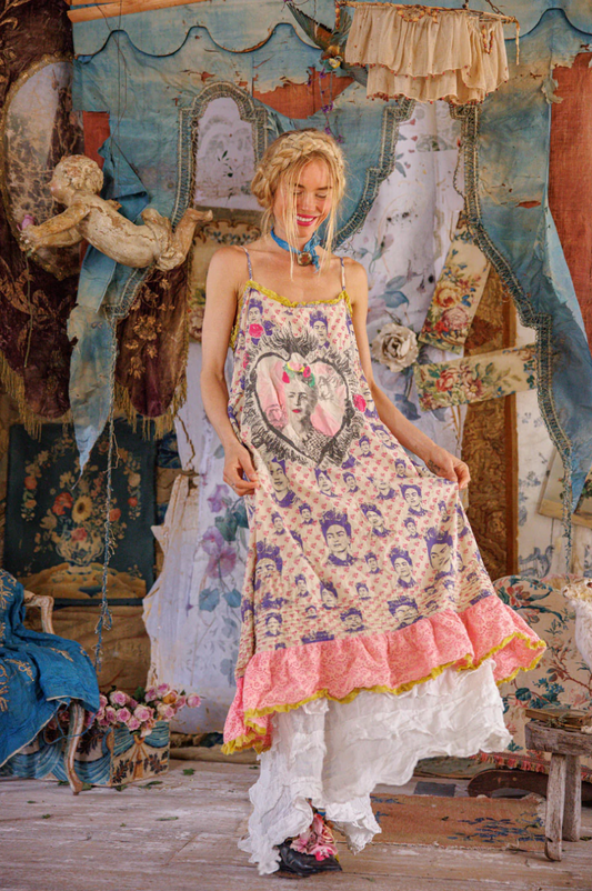 Frida Corazon Llameante Clementine Slip - Espiritu Duradero